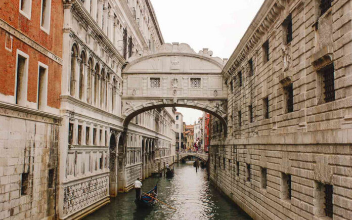 7 Of The Most Mysterious Places In Venice