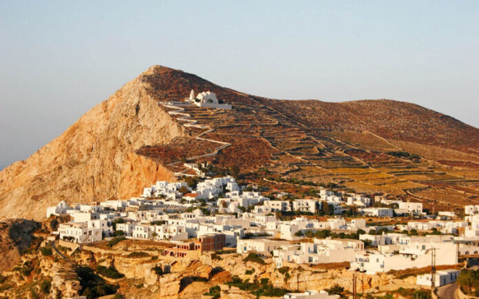 10 Prettiest Destinations In Greece