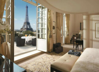 The 8 Most Romantic Hotels In Paris