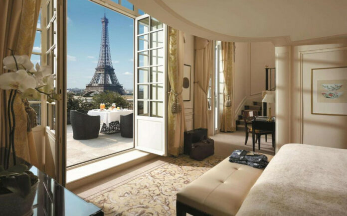 The 8 Most Romantic Hotels In Paris