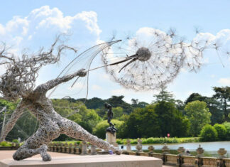 10 Most Amazing Sculptures In The World