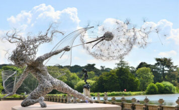 10 Most Amazing Sculptures In The World