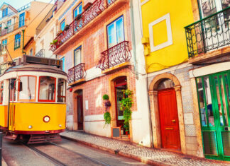 Top 10 Most Beautiful European Cities For Autumn