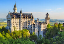 10 Architectural Marvels Unique to Europe