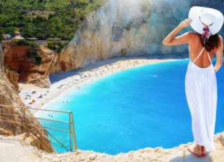 Top 10 Beaches With Bluest Waters In Greece