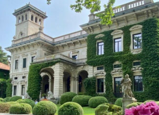 Top 10 Most Beautiful Villas & Mansions In Italy