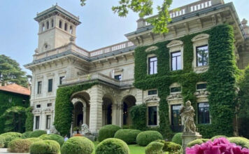 Top 10 Most Beautiful Villas & Mansions In Italy